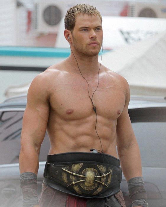 Kellan Lutz Shirtless 