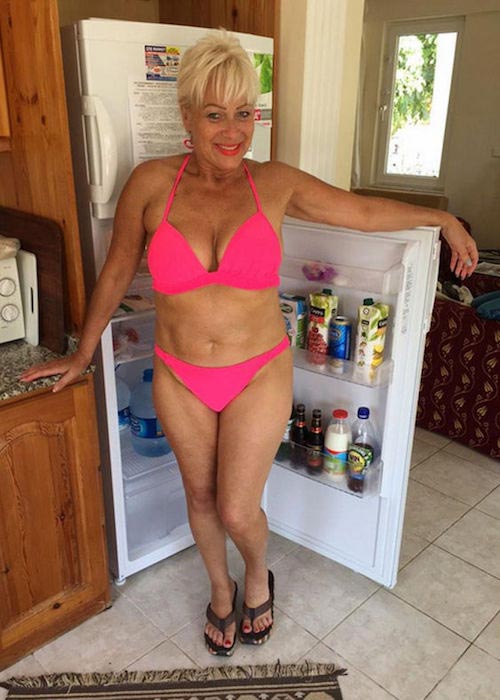 Denise Welch in bikini