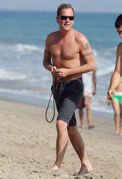 Kiefer Sutherland shirtless body