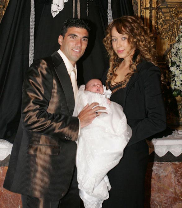 José Antonio Reyes and wife Ana Lopez with their son Jose Antonio