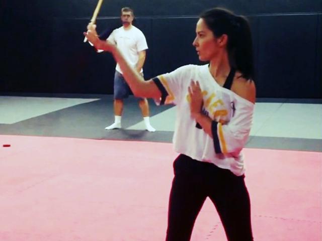 Olivia Munn sword fighting for X-Men: Apocalypse