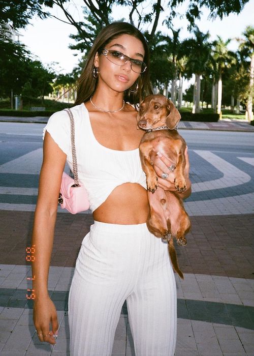 Yovanna Ventura clicked with a dog as seen in October 2020