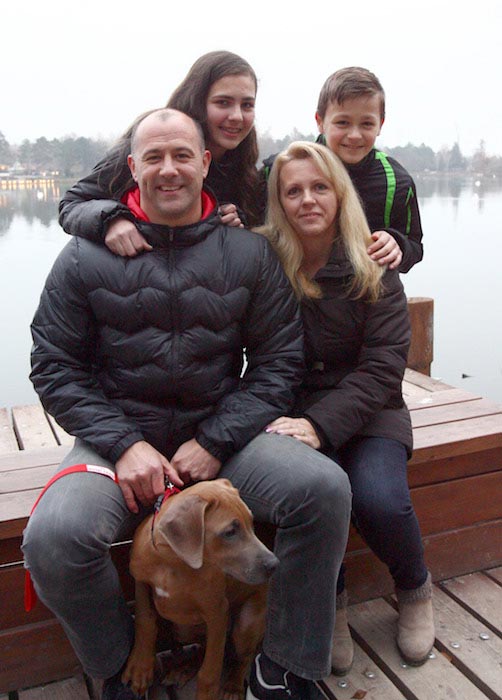 Gabor Kiraly and wife Zsanett with their children