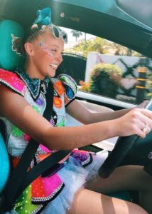 JoJo Siwa Height, Weight, Age, Boyfriend, Family, Facts, Biography