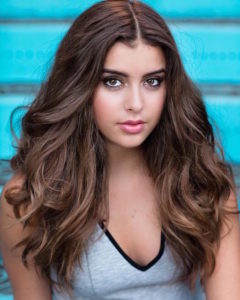 Kalani Hilliker Height, Weight, Age, Boyfriend, Family, Biography