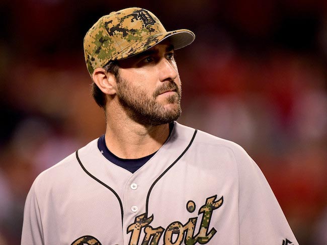 Justin Verlander looking concerned during a match against Los Angeles Angels on May 30, 2016 in Anaheim, California