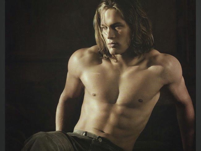 Travis Fimmel shirtless body