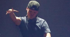 Avicii - Featured Image