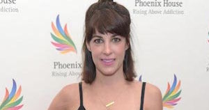 Lindsay Sloane - Featured Image