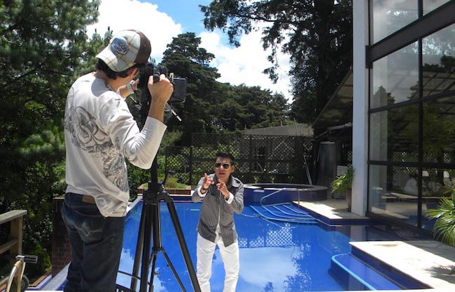 Marvin Lara during the filming of Todo Lo Que Quiero in 2011