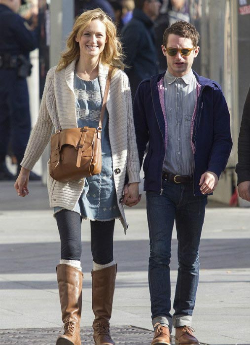 Elijah Wood and Kerry Bishe enjoying a leisurely stroll in Madrid in November 2012