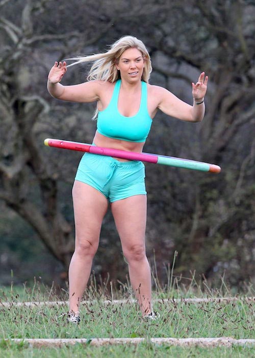 Frankie Essex hula hoop workout in the park in Essex