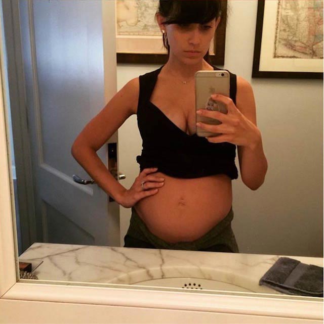 Hilaria Baldwin post pregnancy selfie