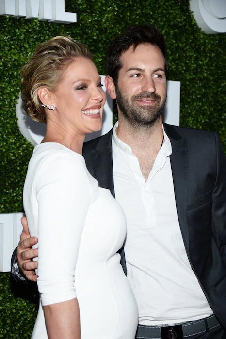 Katherine Heigl with Josh Kelley on red carpet in August 2016