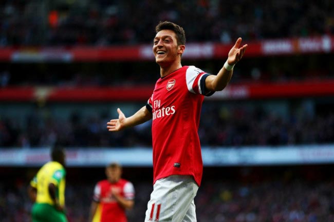 Mesut Ozil Height Weight Age Spouse Family Facts Biography