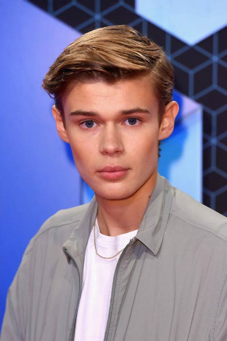 Benjamin Lasnier at the MTV Europe Music Awards in Netherlands on November 6, 2016