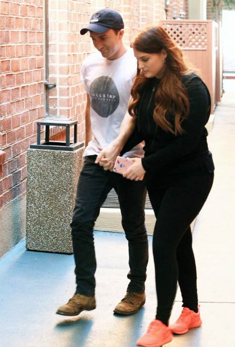 Daryl Sabara and Meghan Trainor heading towards a restaurant in Los Angeles in November 2016