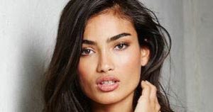 Kelly Gale - Featured Image