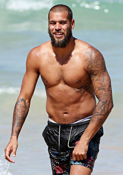 Lance Franklin shirtless at Bondi Beach in Sydney in March 2014