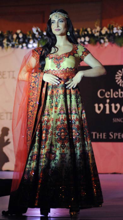 Elli Avram at the charity fashion show in Mumbai in February 2016