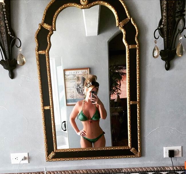 Kim Zolciak bikini mirror selfie