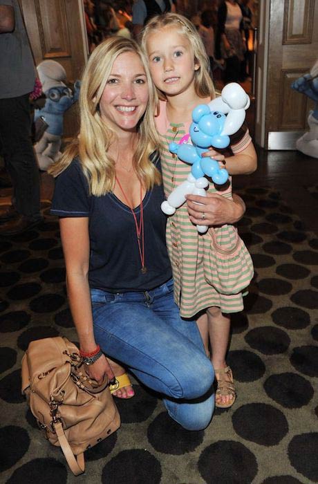 Lisa Faulkner at The Smurfs premiere with daughter