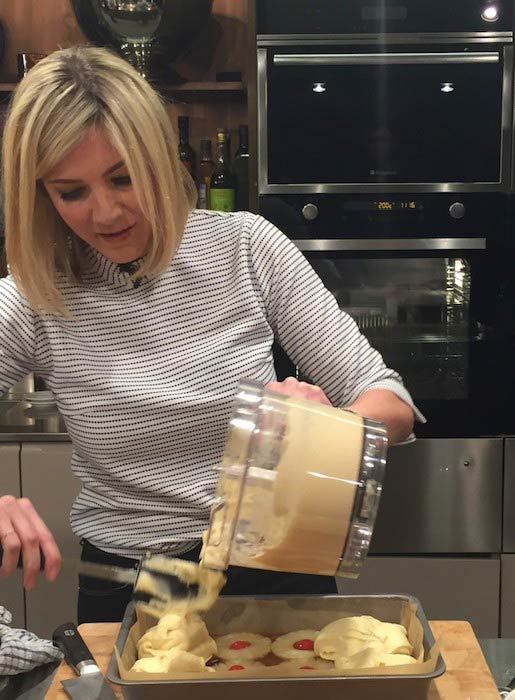 Lisa Faulkner cooking food