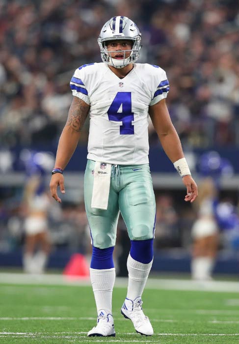 Dak Prescott at the NFL match between Dallas Cowboys and Baltimore Ravens in November 2016