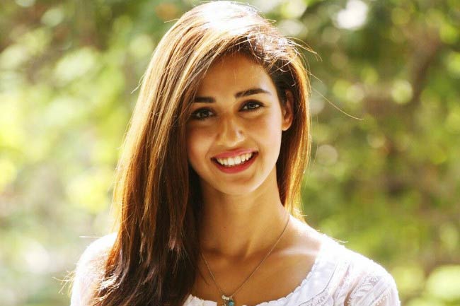 Full Hd Disha Patani Xxx - Disha Patani Height, Weight, Age, Boyfriend, Family, Facts, Biography