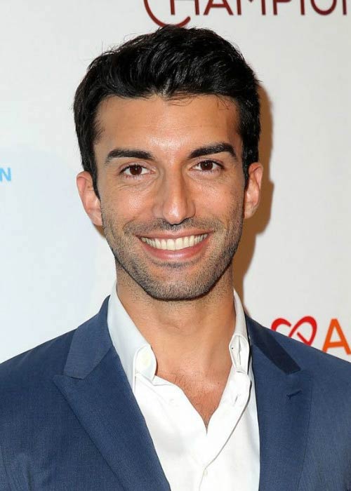 Justin Baldoni at the CoachArt Gala of Champions in October 2015