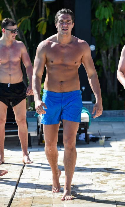 Lewis Bloor shirtless at the pool in Marbella