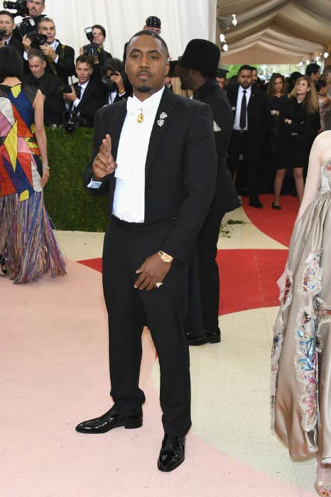 Nas at the Manus x Machina: Fashion In An Age Of Technology Costume Institute Gala in May 2016