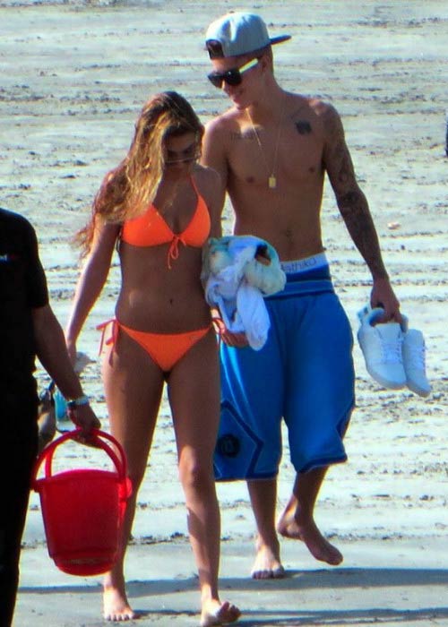 Chantel Jeffries and Justin Bieber on the beach in Miami January 2014