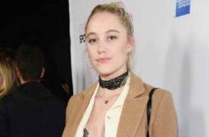 Maika Monroe - Featured Image