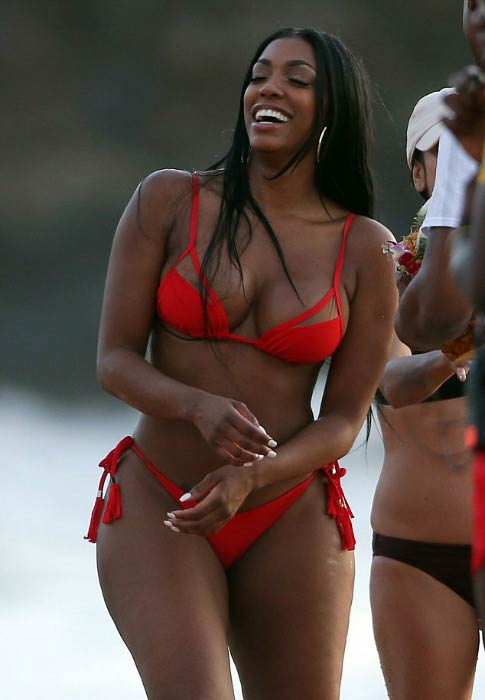 Porsha Williams at the Hawaii beach in October 2016