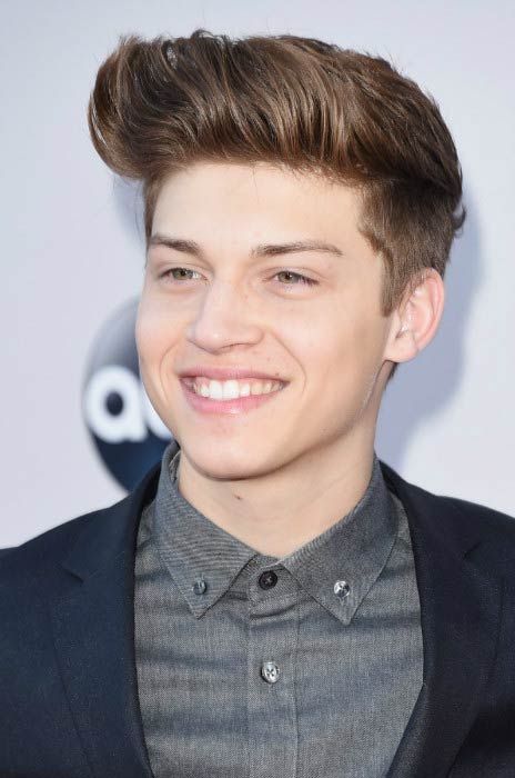 Ricky Garcia at the American Music Awards in November 2015