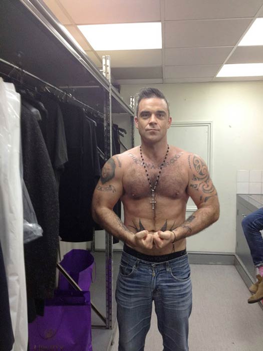 Robbie Williams shirtless body