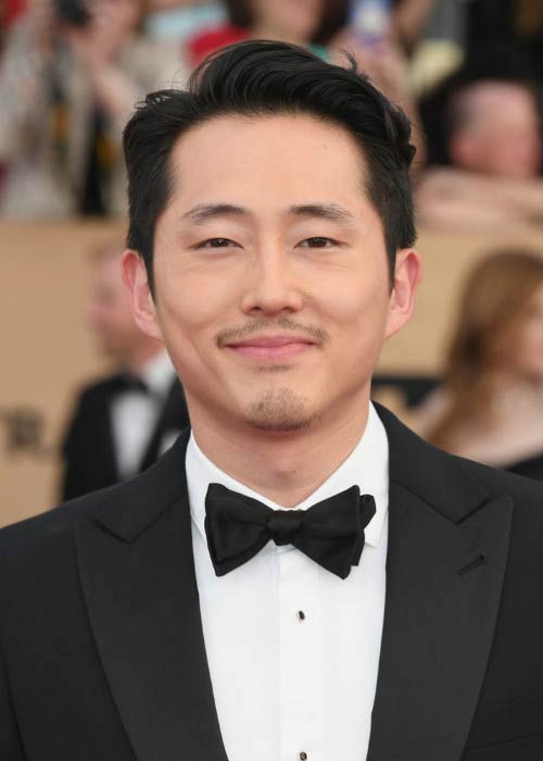 Steven Yeun at the 2017 Screen Actors Guild Awards