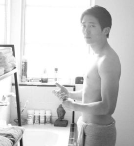 Steven Yeun Height, Weight, Age, Spouse, Family, Facts, Biography