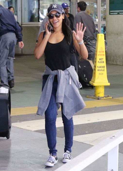 Candice Patton at Vancouver International Airport on March 19, 2017