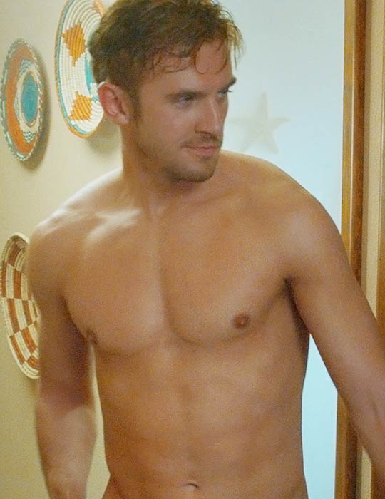 Dan Stevens shirtless body