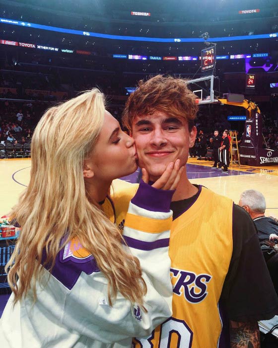 Kian Lawley and Meredith Mickelson at the Los Angeles Lakers game in 2017
