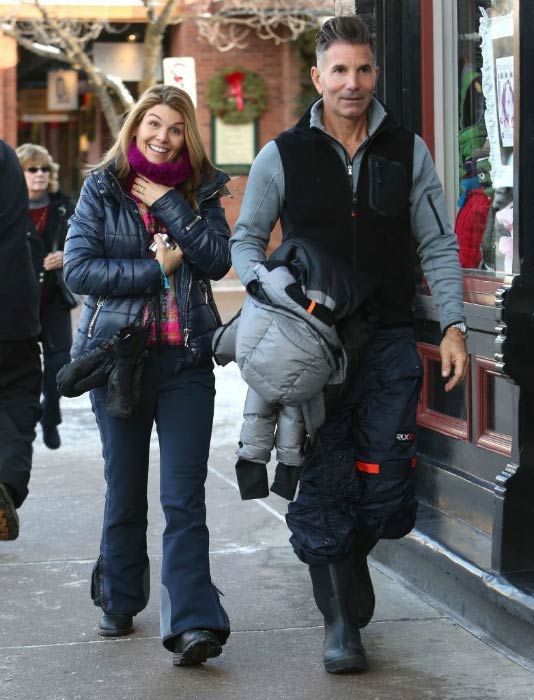 Lori Loughlin and Mossimo Giannulli out in Aspen in December 2013