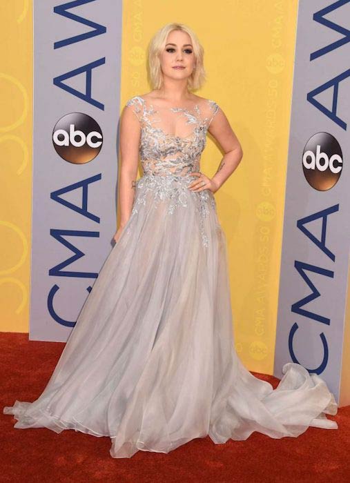 RaeLynn at 2016 CMA Awards