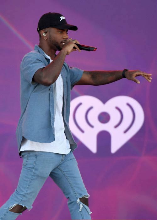 Bryson Tiller performing at the 2016 Daytime Village at the iHeartRadio Music Festival