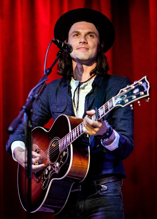 James Bay performing live at Hotel Cafe in June 2022