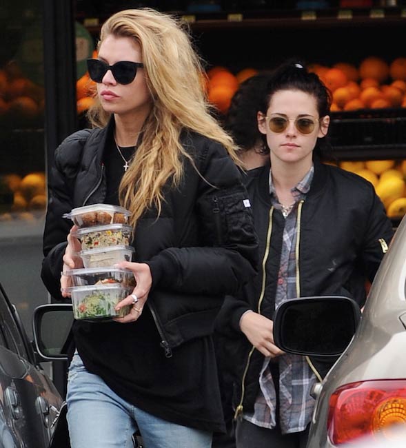 Kristen Stewart and Stella Maxwell shopping