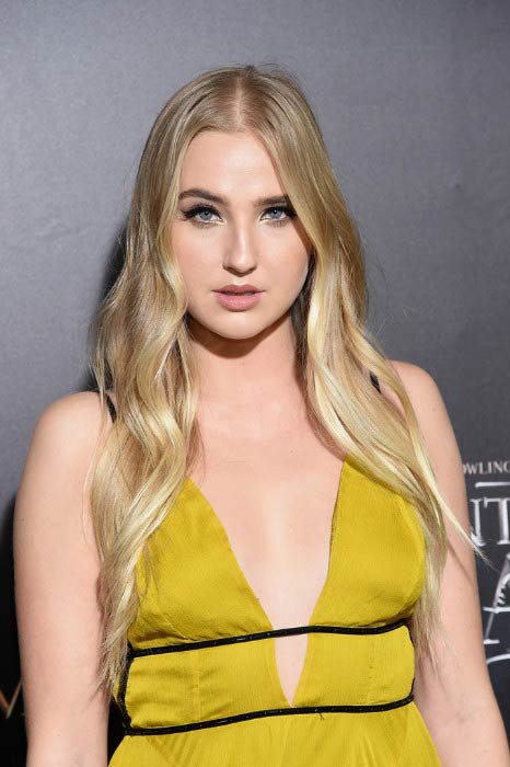 Veronica Dunne at the Fantastic Beasts And Where To Find Them World Premiere in November 2016