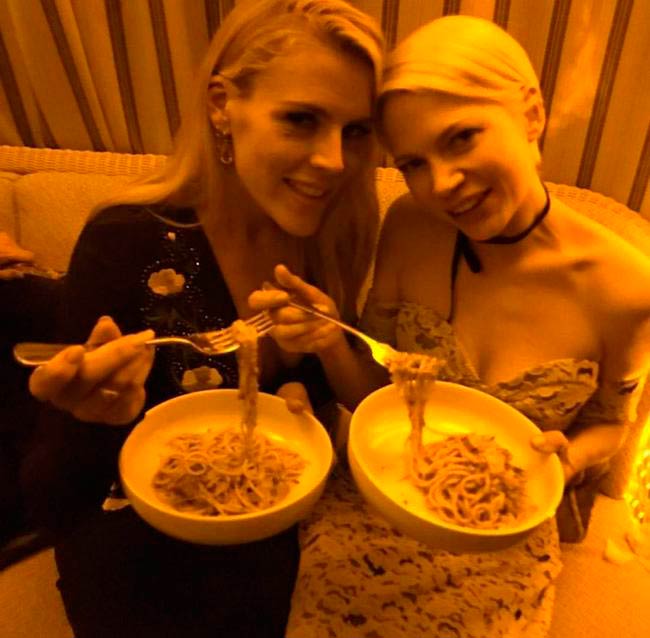 Busy Philipps and Michelle Williams enjoying their meal together
