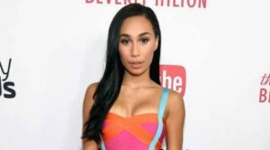 Eva Gutowski - Featured Image